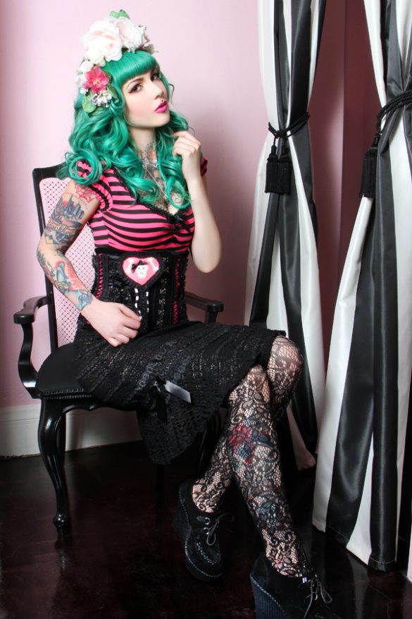 jessica louise modeled by victoria van violence